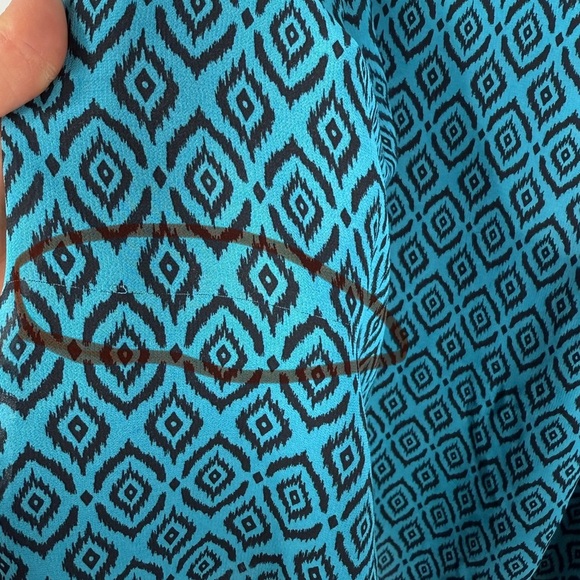 Torrid women’s turquoise & black strappy, flowy geometric pattern tank. Size 3X - Picture 8 of 8